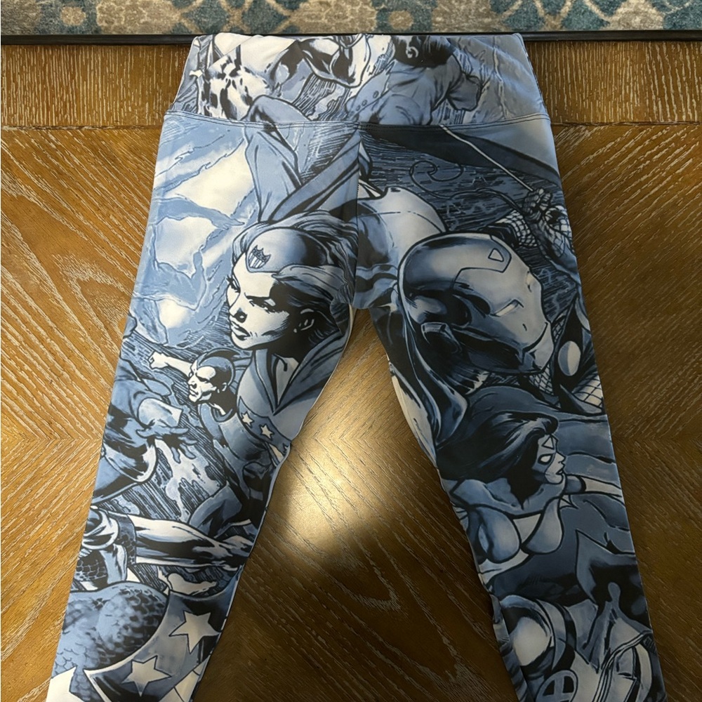 Shape Up Marvel Comics Character Capri Leggings S… - image 2